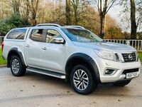 NISSAN NAVARA