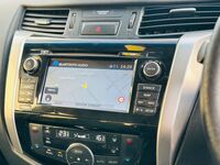 NISSAN NAVARA