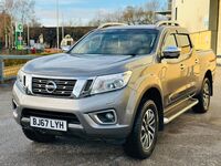 NISSAN NAVARA