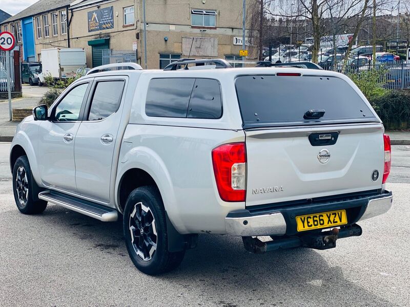 NISSAN NAVARA