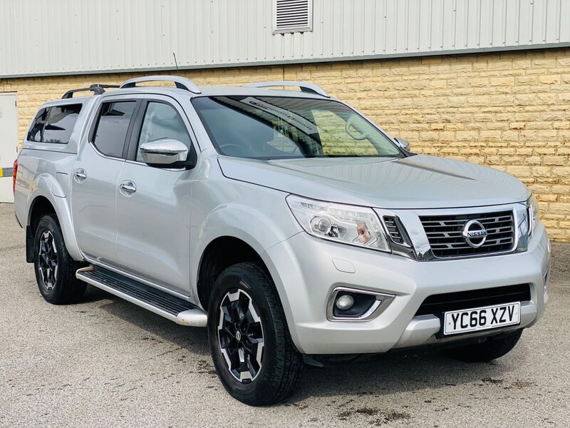 NISSAN NAVARA