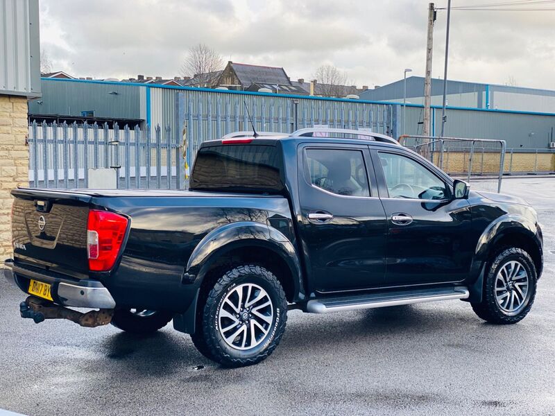 NISSAN NAVARA