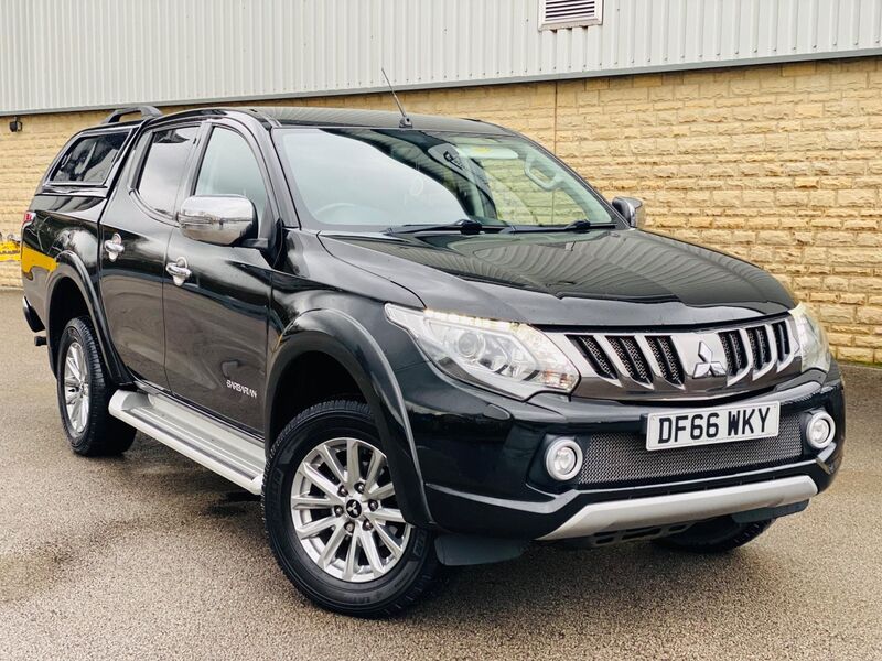 MITSUBISHI L200