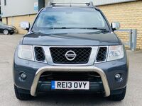 NISSAN NAVARA