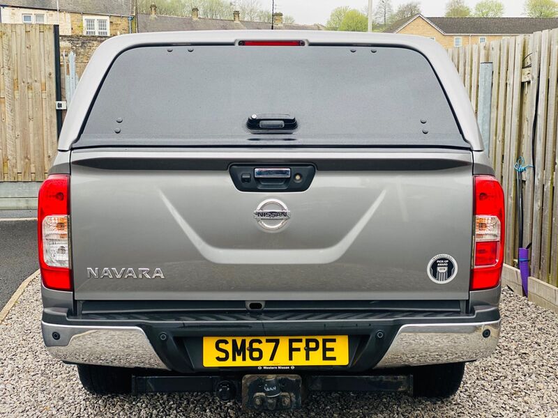 NISSAN NAVARA