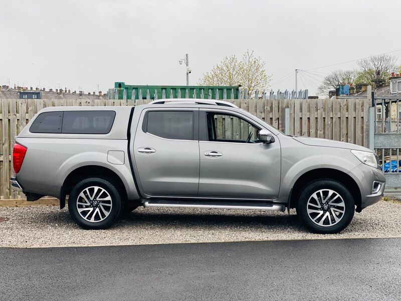 NISSAN NAVARA