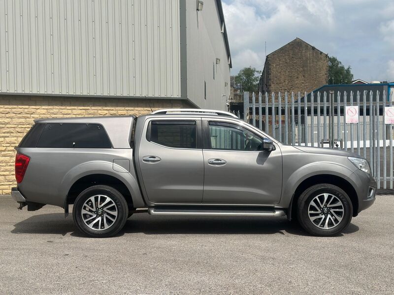 NISSAN NAVARA