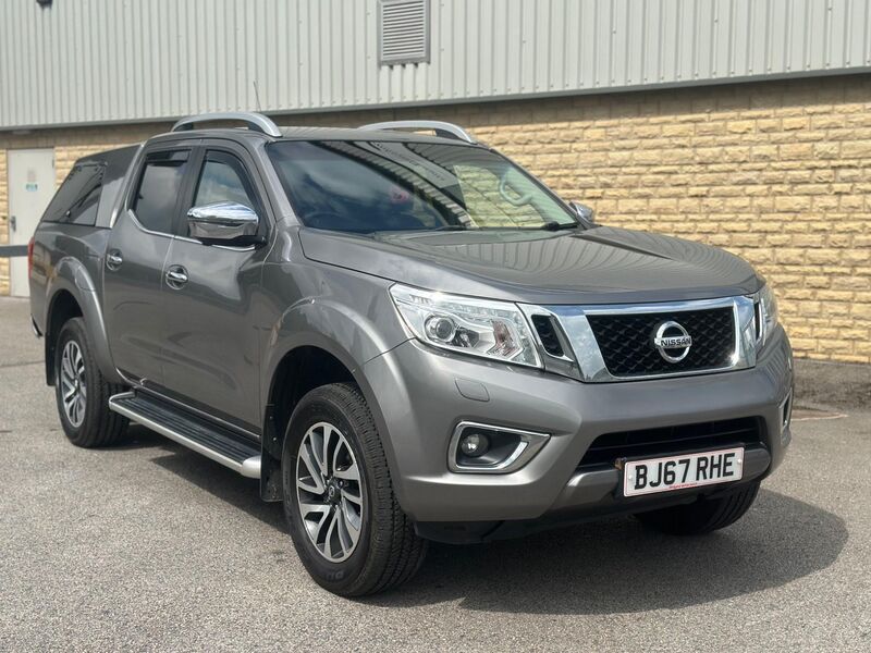 NISSAN NAVARA