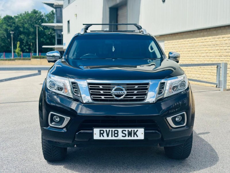 NISSAN NAVARA
