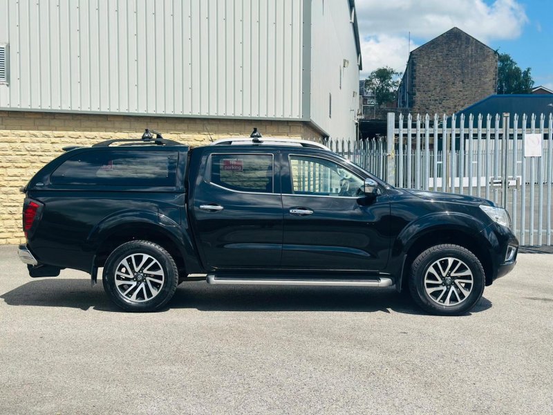 NISSAN NAVARA