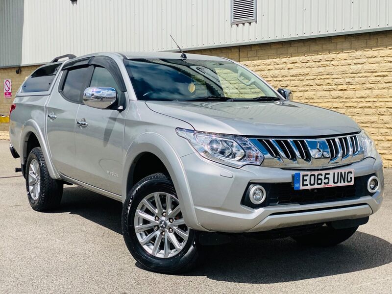 MITSUBISHI L200