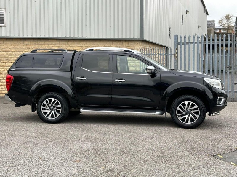NISSAN NAVARA