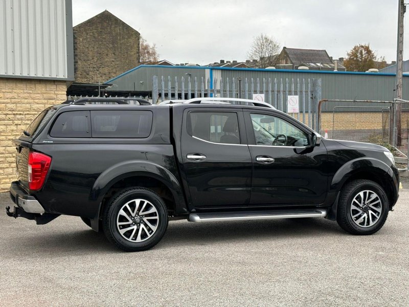 NISSAN NAVARA