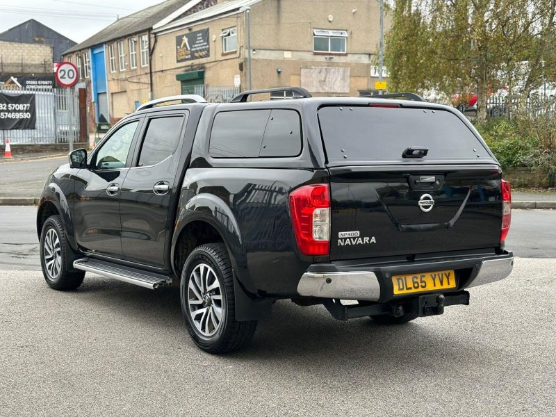 NISSAN NAVARA