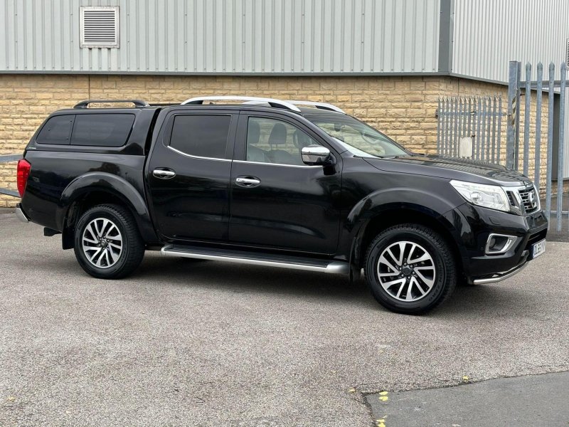 NISSAN NAVARA