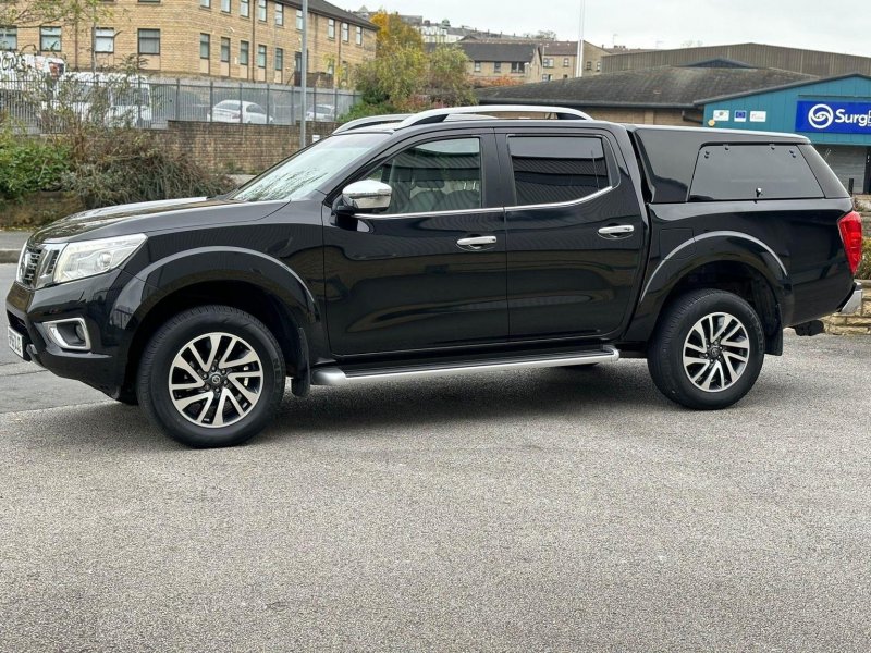 NISSAN NAVARA