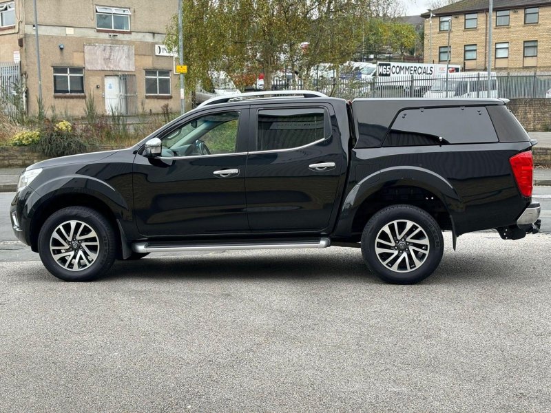 NISSAN NAVARA