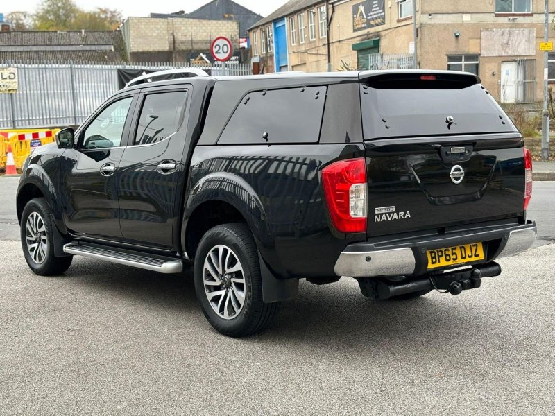 NISSAN NAVARA