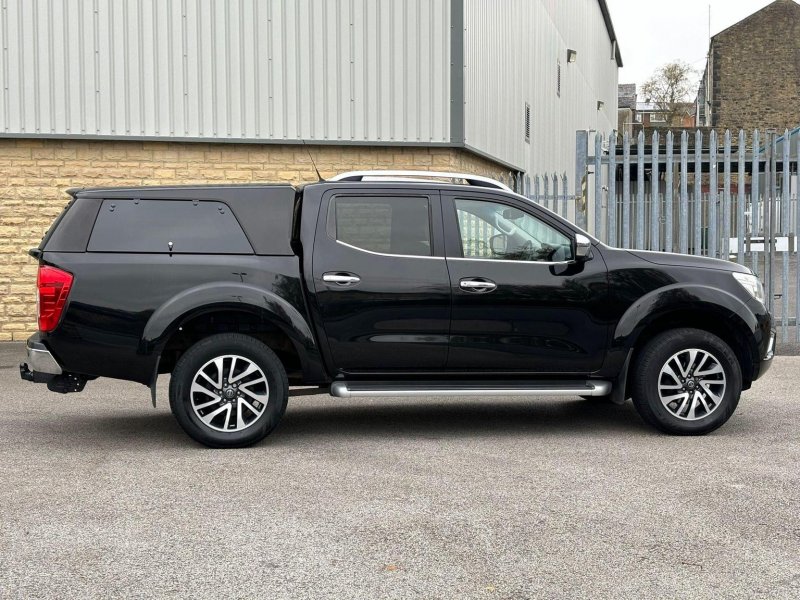 NISSAN NAVARA