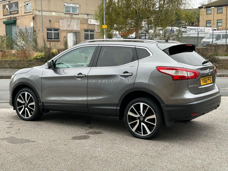 NISSAN QASHQAI