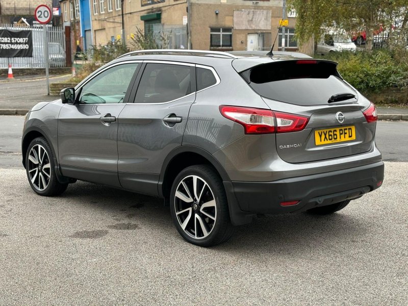 NISSAN QASHQAI