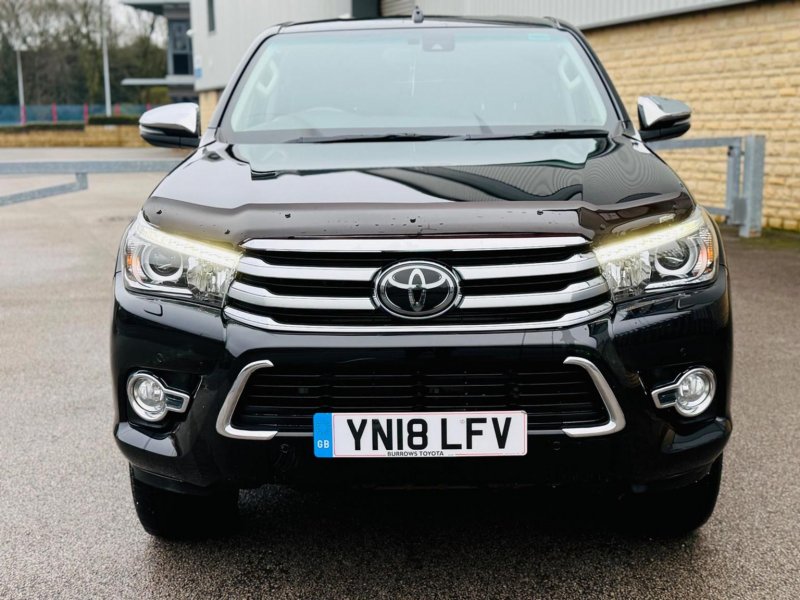 TOYOTA HILUX