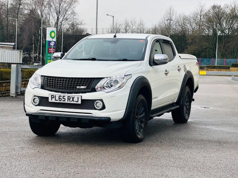 MITSUBISHI L200