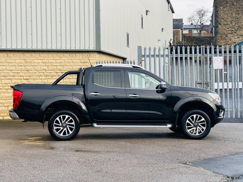 NISSAN NAVARA