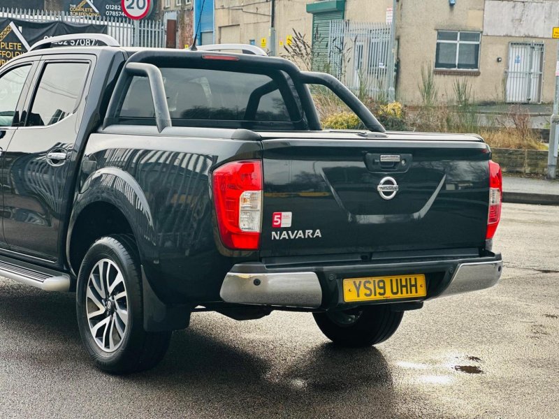 NISSAN NAVARA
