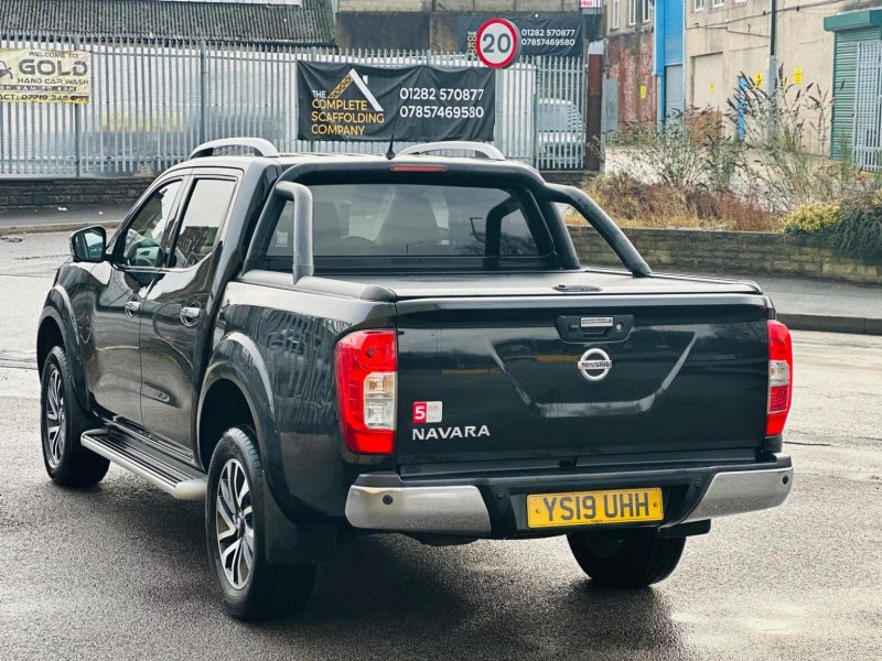 NISSAN NAVARA