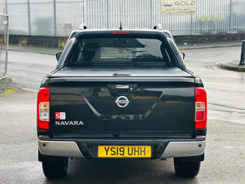 NISSAN NAVARA