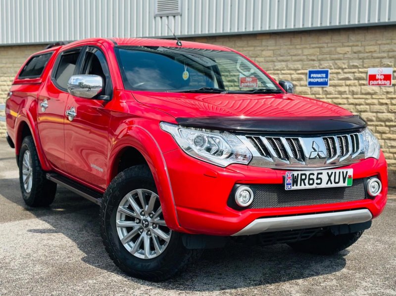 MITSUBISHI L200