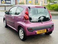 PEUGEOT 107